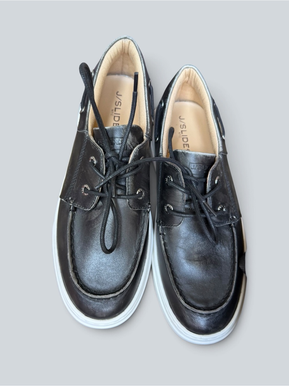 J/SLIDES Black Leather Men’s Lace-Up Boat Shoes with White Sole